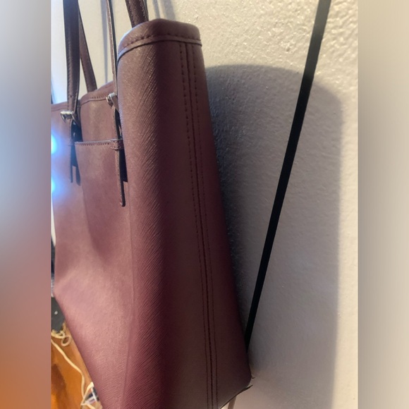 Michael Kors Precious Plum Saffiano Leather Tote Silver Stud Great Condition - Picture 15 of 15